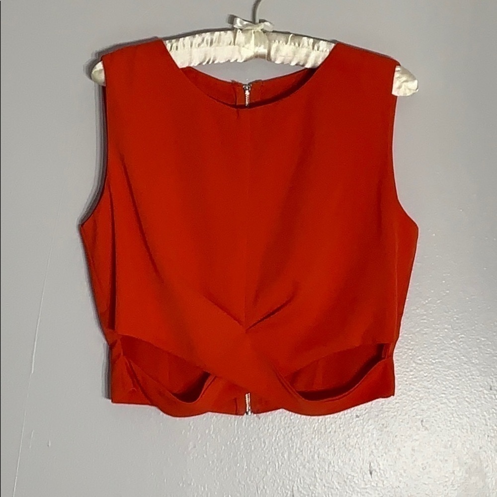 Sleeveless Red Cutout Crop Top Exposed zipper women’s medium nwot